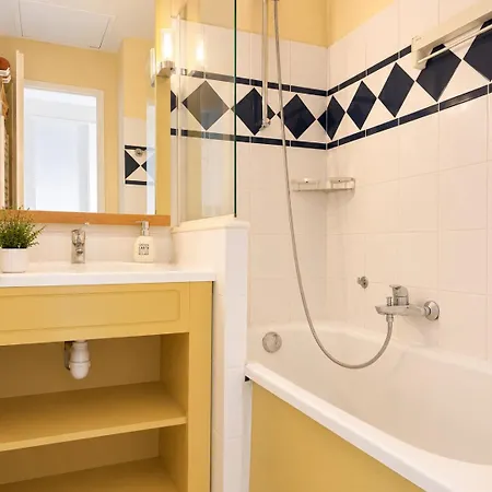 Apartment Face A La Piscine A Bourgenay - 5 Pers *